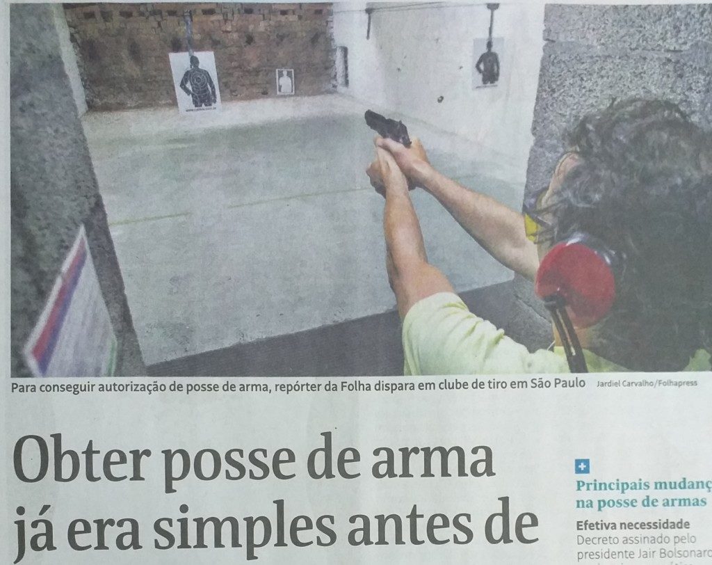 「ボルソナロ大統領の規制緩和の前から銃所持は容易だった」と伝える、１０日付のフブラジル紙