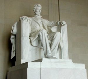 本来のリンカーン像(Daniel Chester French [Public domain])