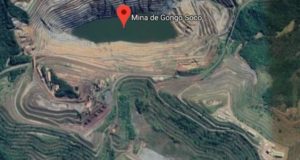 ゴンゴ・ソコ鉱山とスル・スペリオル鉱滓ダムの位置関係を示す模型（Vale/Divulgação）