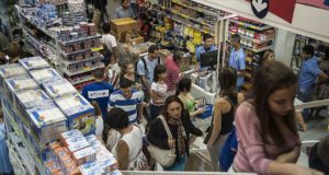 小売販売全体への影響が大きいハイパー＆スーパーマーケット（Marcelo Camargo）