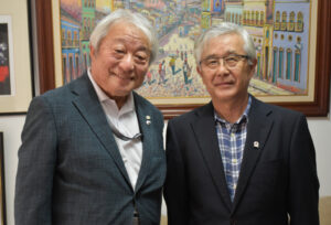 来社した佐藤さんと須郷会長