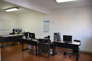 サンパウロ新聞３階記者室