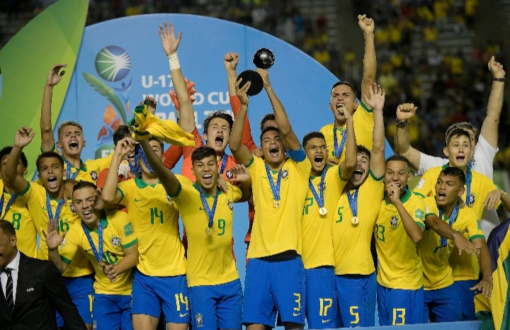 ｕ１７ｗ杯 若きセレソン逆転で優勝 メキシコ相手に２対１で勝つ ブラジル知るならニッケイ新聞web