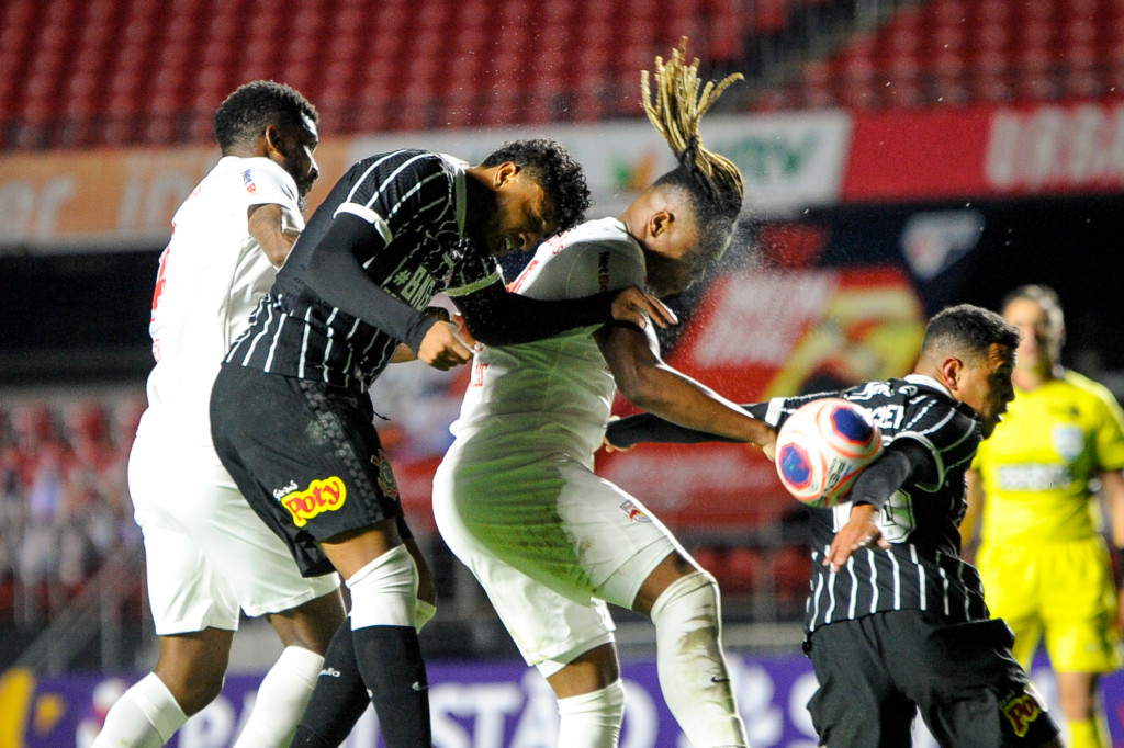 ブラジル サッカー試合前検査で陽性２６人 実は偽陽性 キットに問題 ブラジル知るならニッケイ新聞web