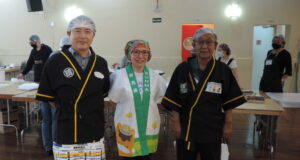３県人会会長（左から長屋さん、磯さん、下川さん）
